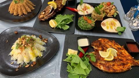 مطعم متكتكة