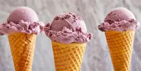 آيس كريم بنكهة ورق العنب