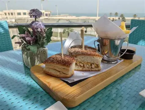 أشهر كافيهات في مجمع القصيبي بالخبر 